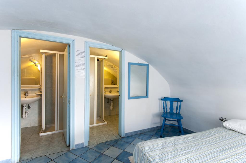 Ring Hostel Forio di Ischia 객실 사진